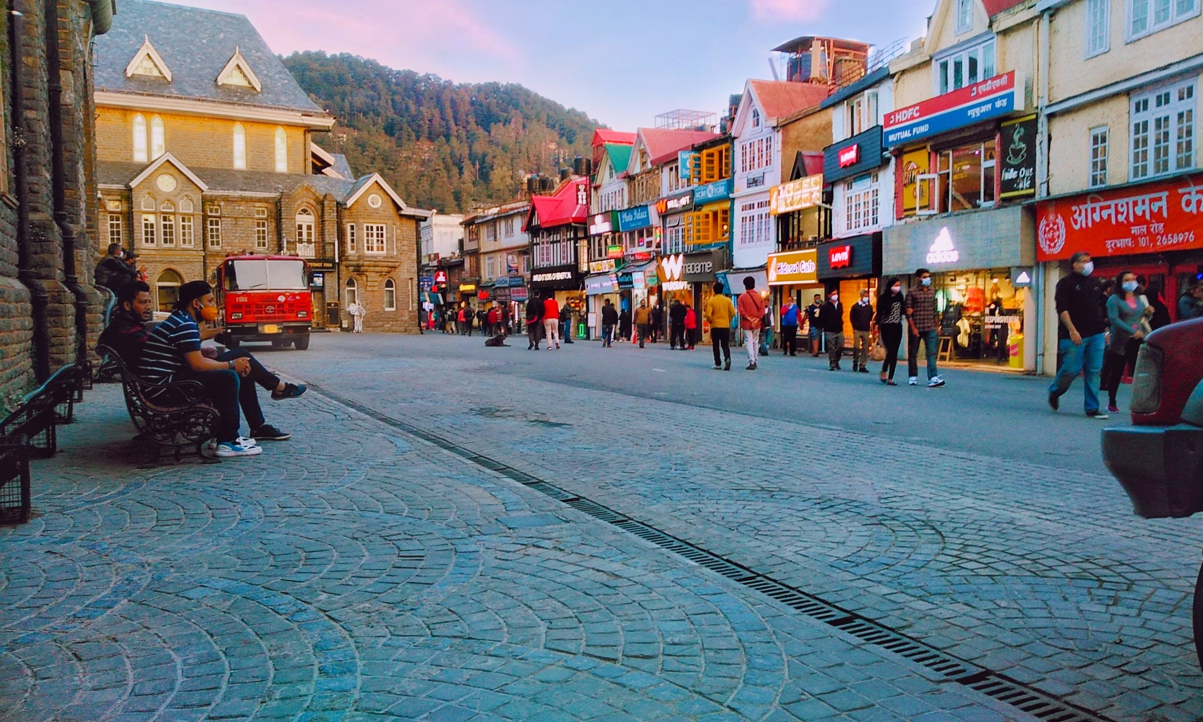 Mall Road visit in Shimla tour package from Chandigarh.